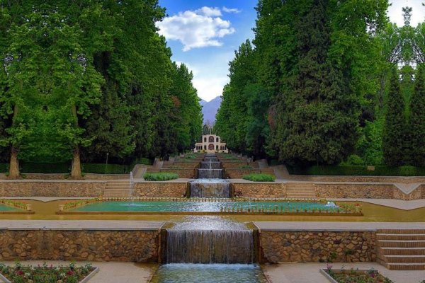 Image of -Shazdeh garden
